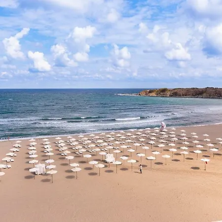 Serenity Bay Hotel Carevo