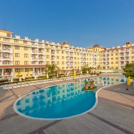 Serenity Bay מלון 4*