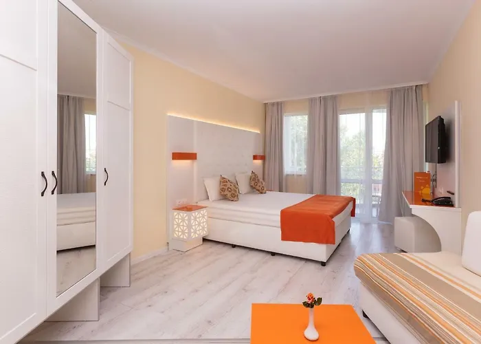 Отель серенити бей